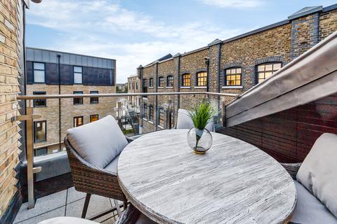 2 bedroom penthouse to rent, Palace Wharf, Fulham W6