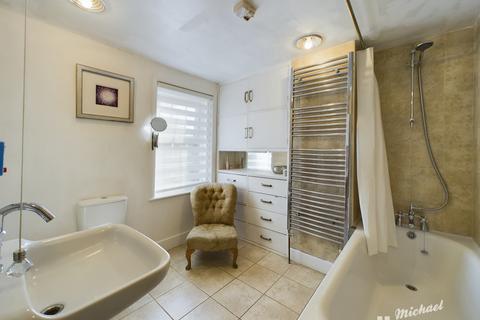 32 Woburn Road, Heath And Reach, Leighton Buzzard, LU7 0AR