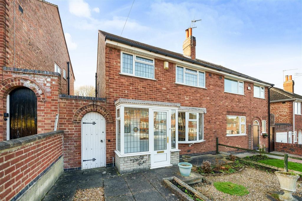 Heacham Drive, Leicester, LE4 0LJ 3 bed semidetached house for sale