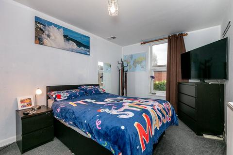 3 bedroom terraced house for sale - Hyperion Walk, HORLEY, Surrey, RH6