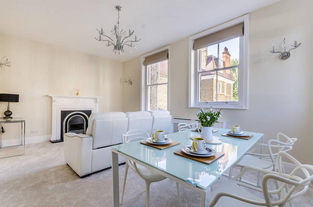 Earls Court Square, Earls Court... 2 bed flat for sale £725,000