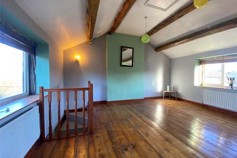 8 Liversedge Row, Bradford, BD7 3LD