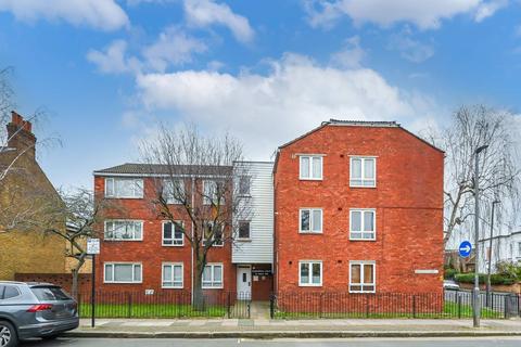 2 bedroom flat for sale, Longley Road, Tooting, London, SW17