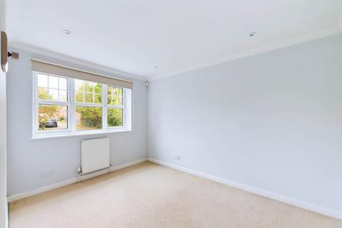 3 bedroom end of terrace house for sale, Kiln Croft Close, Marlow SL7