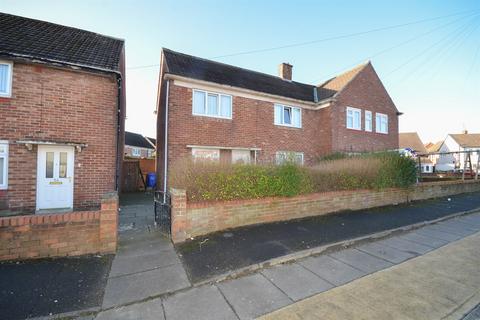 3 bedroom semi-detached house to rent - Campbell Road, Hylton Castle