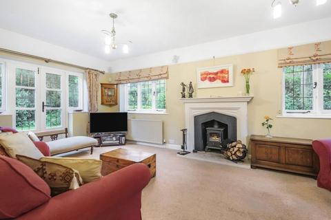 Holly Cottage Rickman Hill Road, Chipstead, Coulsdon, CR5 3LA