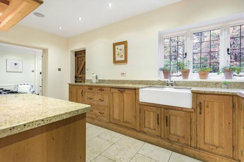 Holly Cottage Rickman Hill Road, Chipstead, Coulsdon, CR5 3LA