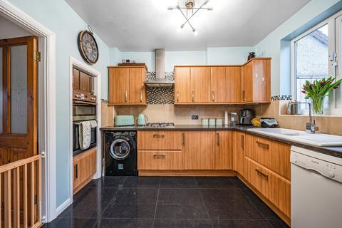 188 Chaldon Way, Coulsdon, CR5 1DH
