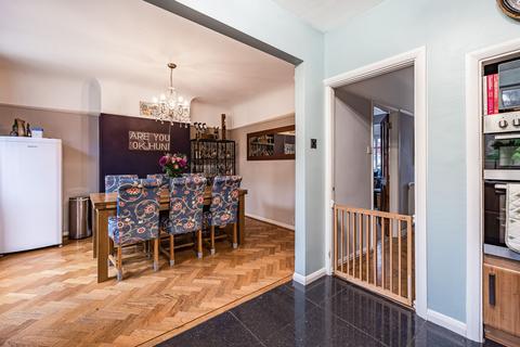 188 Chaldon Way, Coulsdon, CR5 1DH