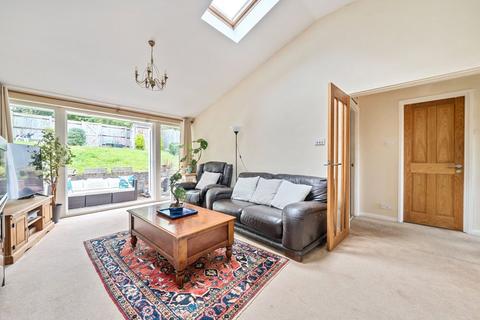 13 Alder Croft, Coulsdon, CR5 2SN