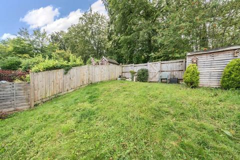 13 Alder Croft, Coulsdon, CR5 2SN