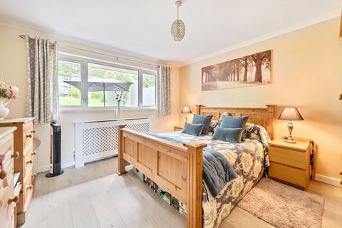 13 Alder Croft, Coulsdon, CR5 2SN