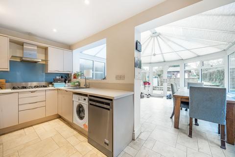 242 Farleigh Road, Warlingham, CR6 9EE