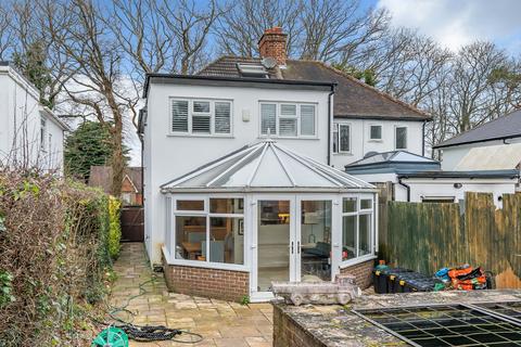 242 Farleigh Road, Warlingham, CR6 9EE
