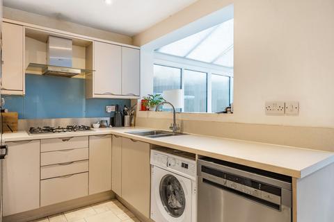 242 Farleigh Road, Warlingham, CR6 9EE