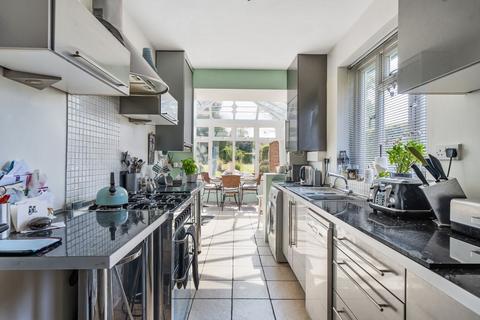 196a Farleigh Road, Warlingham, CR6 9EE