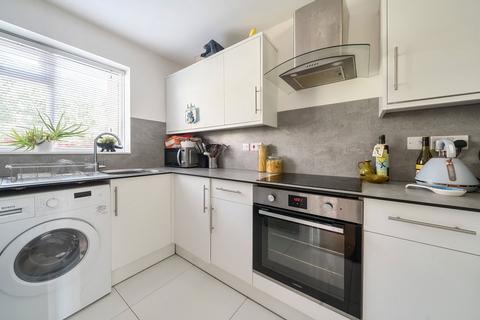85 Aveling Close, Purley, CR8 4DX