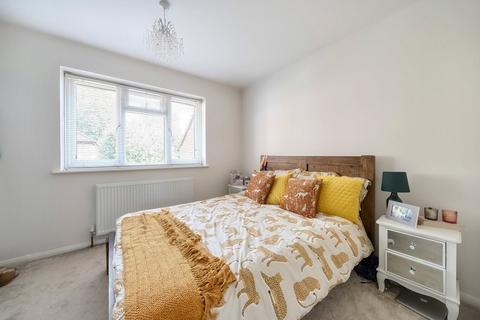 85 Aveling Close, Purley, CR8 4DX