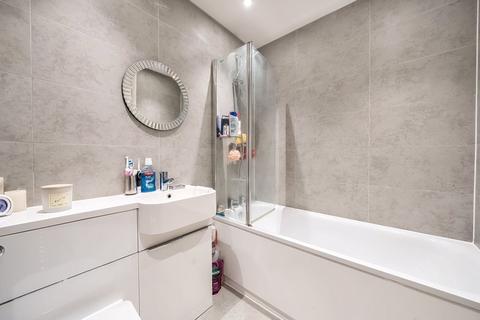85 Aveling Close, Purley, CR8 4DX