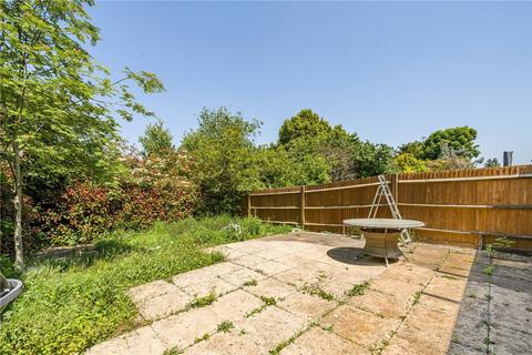 13 Stanstead Close, Caterham, CR3 6DY