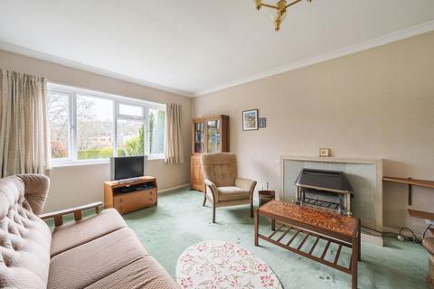 17 Hornchurch Hill, Whyteleafe, CR3 0DA