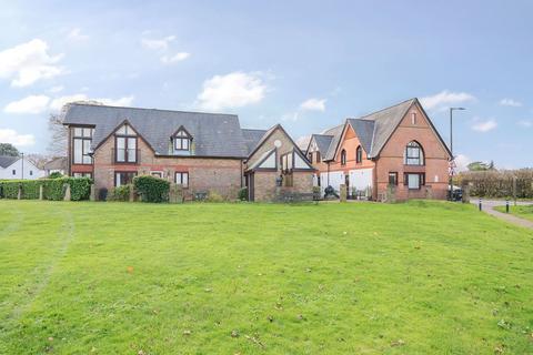 2 bedroom retirement property for sale - Redvers Court Redvers Road, Warlingham CR6