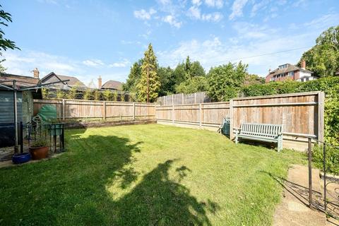 37 Woodcote Grove Road, Coulsdon, CR5 2AJ