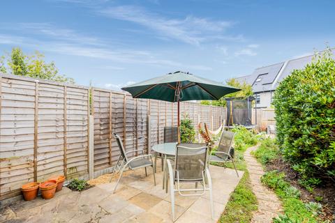 385 Limpsfield Road, Warlingham, CR6 9HA