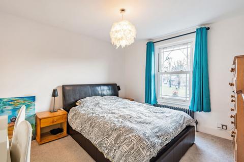 385 Limpsfield Road, Warlingham, CR6 9HA