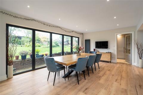 Hollies Lunghurst Road, Woldingham, Caterham, CR3 7EG