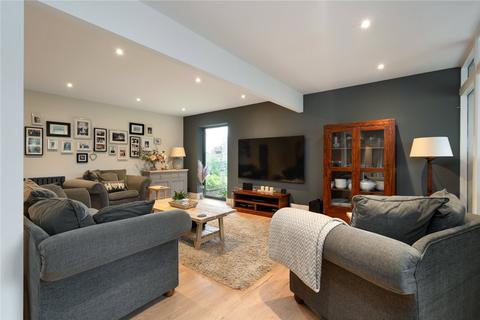Hollies Lunghurst Road, Woldingham, Caterham, CR3 7EG