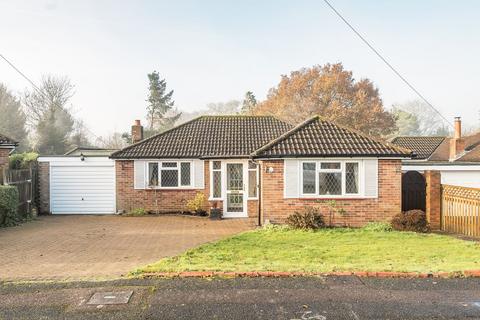 3 Parsonage Close, Warlingham, CR6 9EN