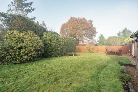 3 Parsonage Close, Warlingham, CR6 9EN