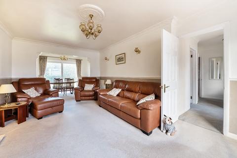 3 Parsonage Close, Warlingham, CR6 9EN