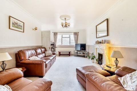 3 Parsonage Close, Warlingham, CR6 9EN
