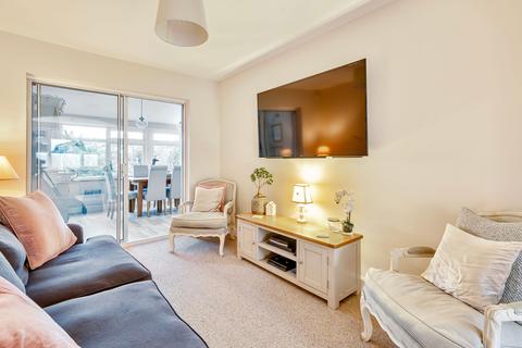 74 Campbell Road, Caterham, CR3 5JN