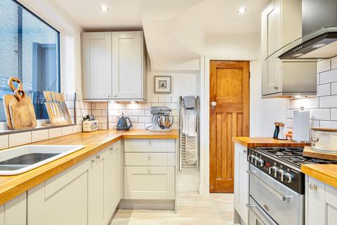 74 Campbell Road, Caterham, CR3 5JN