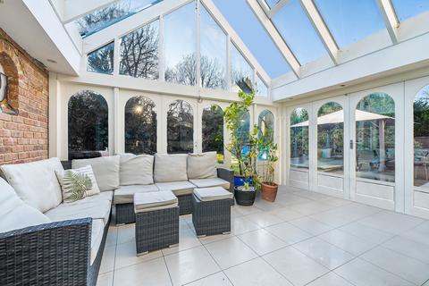25 Purley Knoll, Purley, CR8 3AF