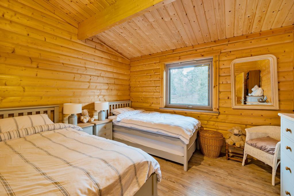 Log Cabin