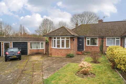 33 Dewlands, Godstone, RH9 8BS