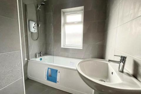 3 bedroom semi-detached house to rent, Leyburn Road, Edmonton, N18