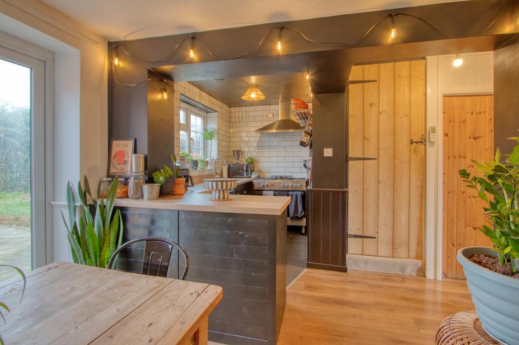 Lower Durston, Taunton TA3 3 bed semidetached house for sale £275,000
