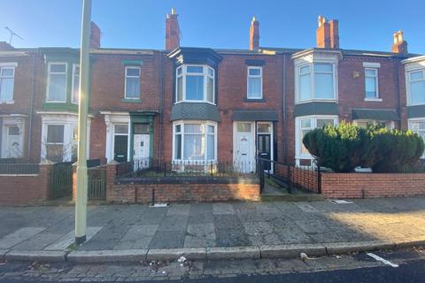 2 bedroom flat to rent, Mortimer Road, South Shields