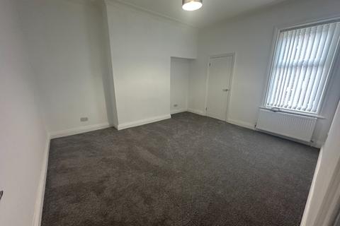 2 bedroom flat to rent, Mortimer Road, South Shields