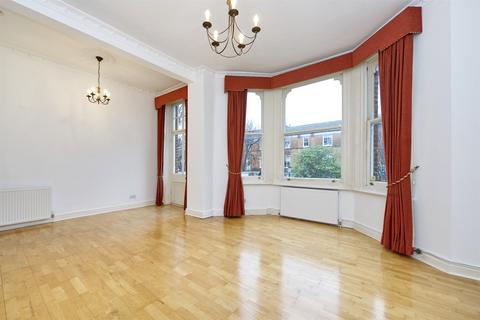 2 bedroom flat for sale, Oxford Gardens, London, W10