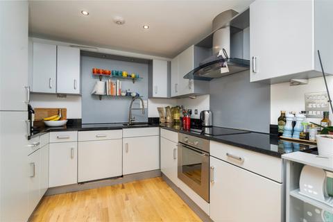 2 bedroom apartment to rent, Southgate Road, Islington, London, N1