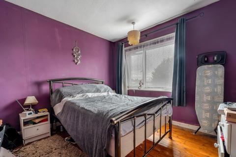 139 Fengate, Peterborough, PE1 5BH