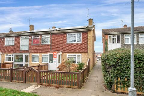 2 bedroom end of terrace house for sale - Lutton Grove, Westwood, Peterborough, PE3