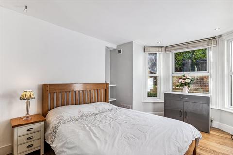 20b Ramsden Road, London, SW12 8QY