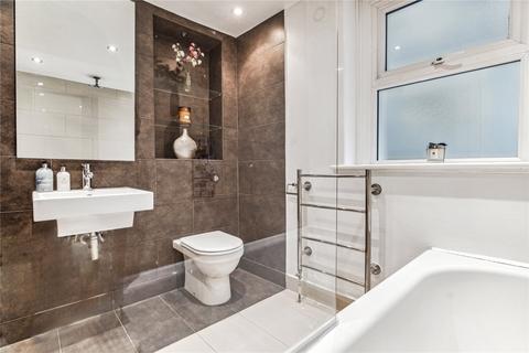 20b Ramsden Road, London, SW12 8QY